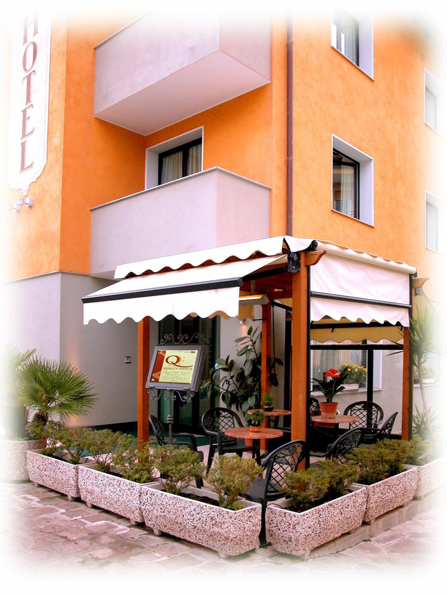 Hotel New Automatic Daniela
